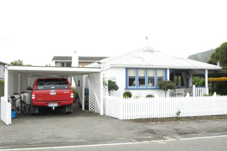 Photo of property in 100 Point Road, Monaco, Nelson, 7011