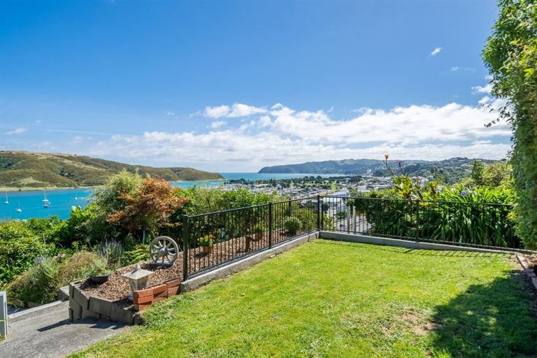 Photo of property in 62 Kiriwai Road, Paremata, Porirua, 5024
