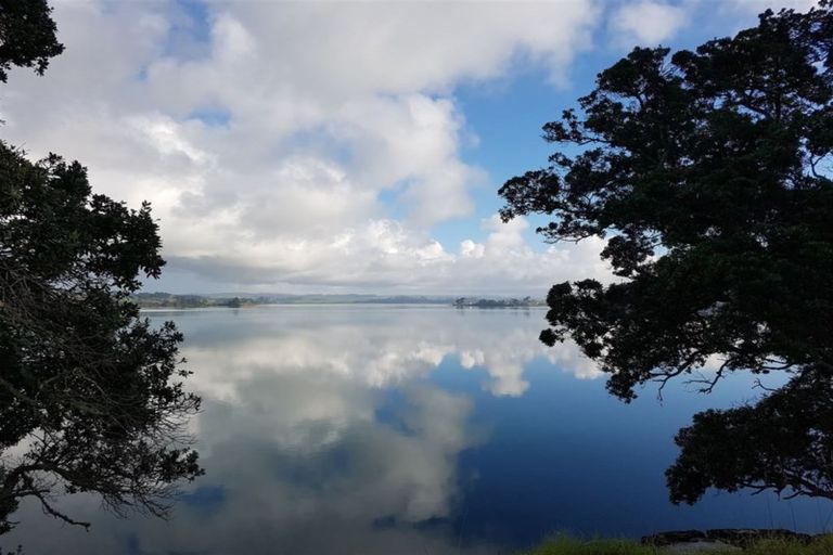 Photo of property in 12 Channel View Road, Clarks Beach, Pukekohe, 2679