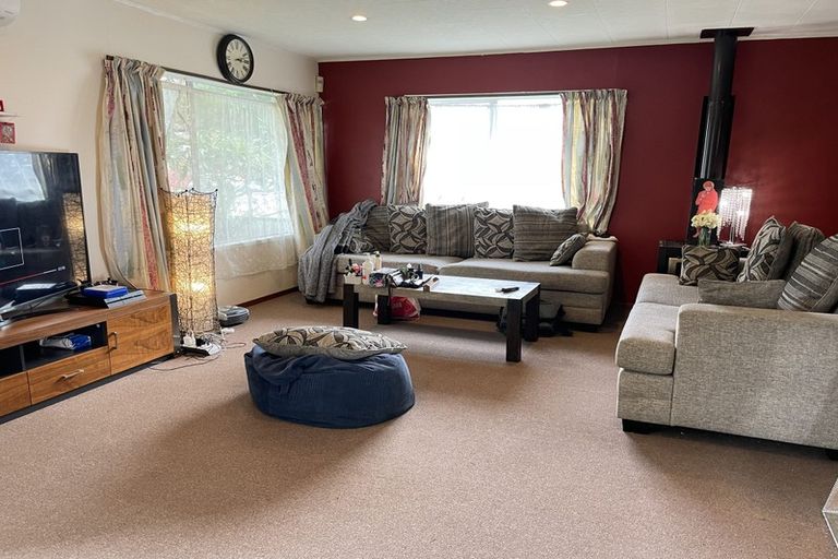 Photo of property in 21 Glennandrew Drive, Half Moon Bay, Auckland, 2012