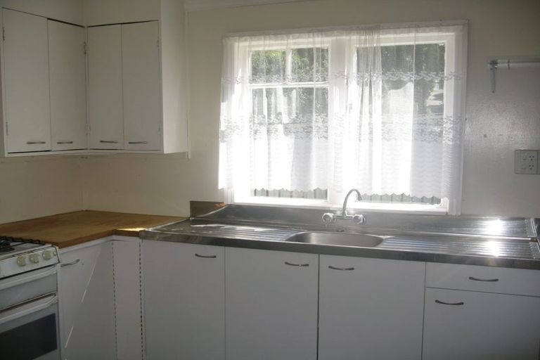 Photo of property in 3-5 Knoll Street, Island Bay, Wellington, 6023