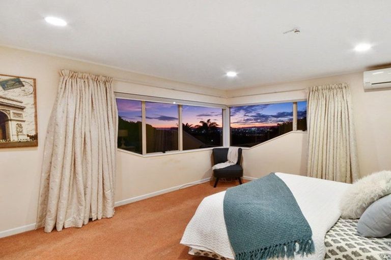 Photo of property in 5 Silkwood Grove, Totara Heights, Auckland, 2105