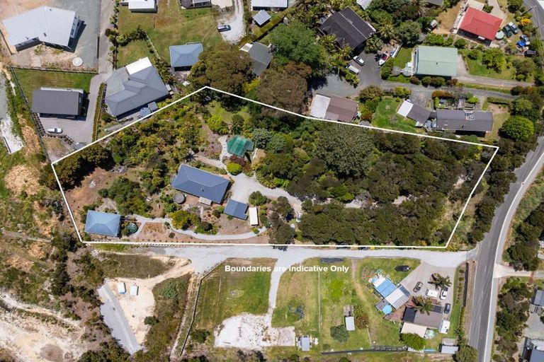 Photo of property in 105 Cable Bay Block Road, Cable Bay, 0420