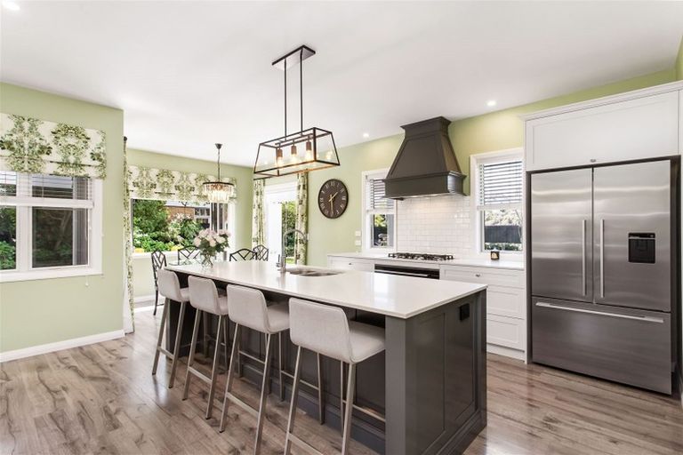 Photo of property in 17 Rossall Street, Merivale, Christchurch, 8014