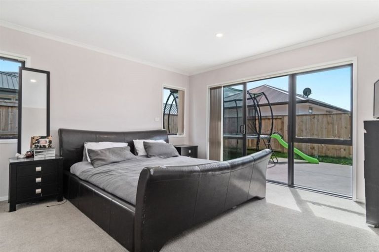 Photo of property in 6 Rotomanu Place, Pyes Pa, Tauranga, 3112