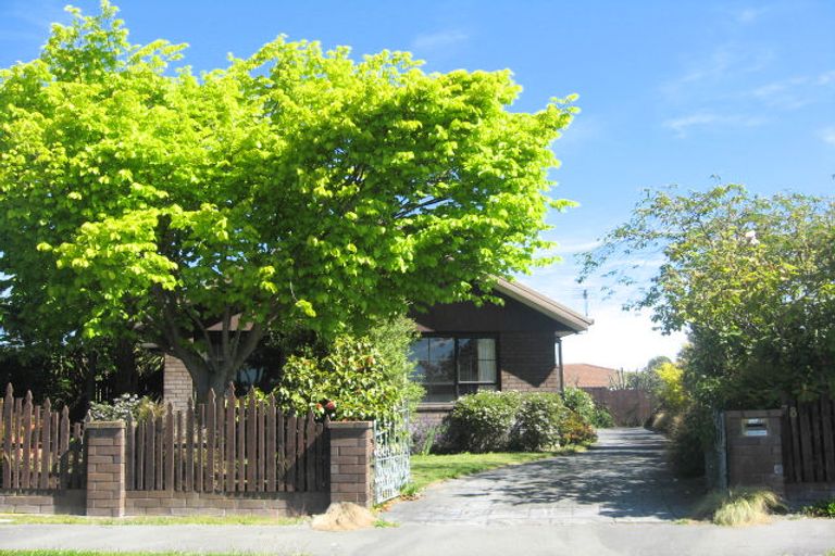 Photo of property in 78 Vivian Street, Burwood, Christchurch, 8083