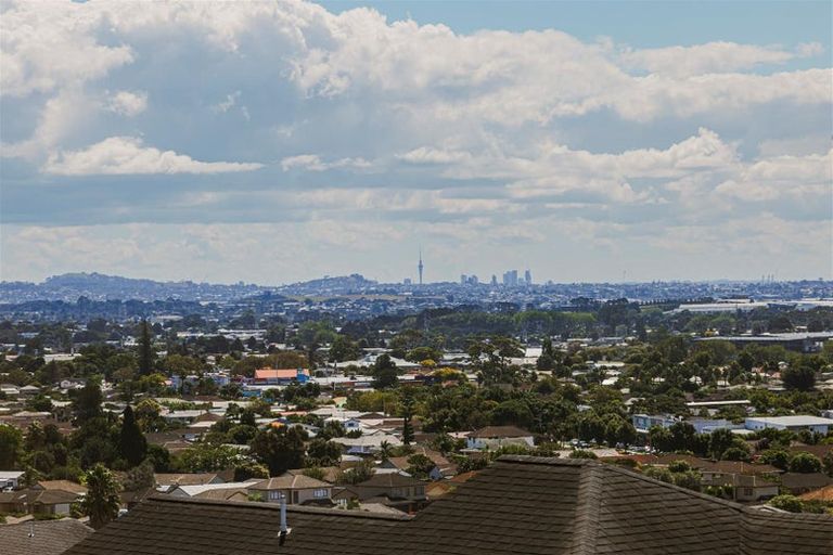 Photo of property in 108 Joseph Street, Flat Bush, Auckland, 2019