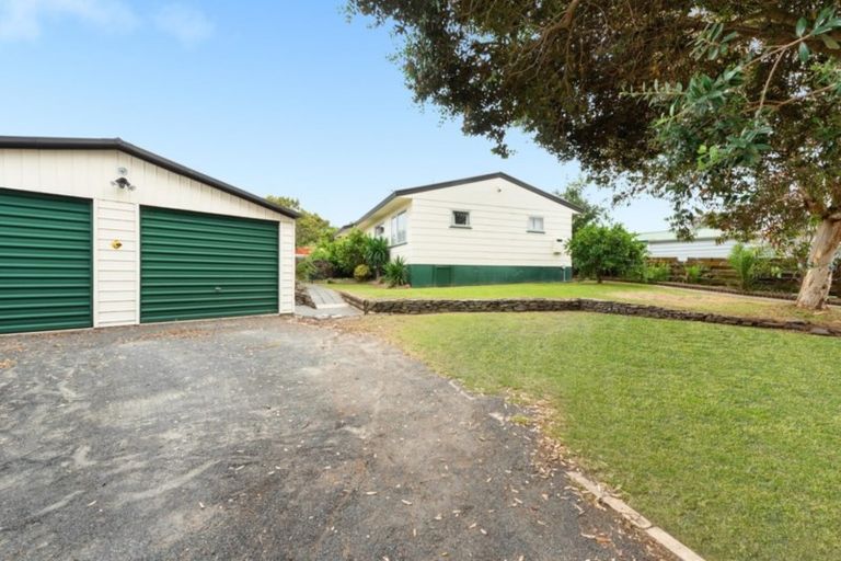 Photo of property in 22 Garnet Drive, Papamoa Beach, Papamoa, 3118