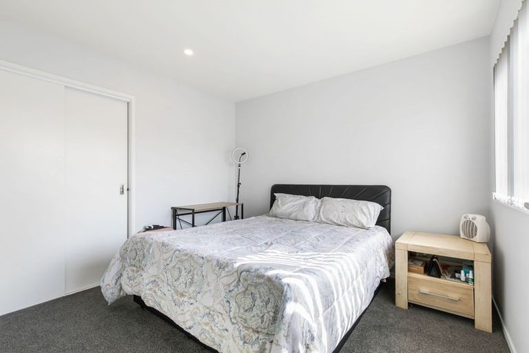 Photo of property in 39/11 Ray Small Drive, Papakura, 2110