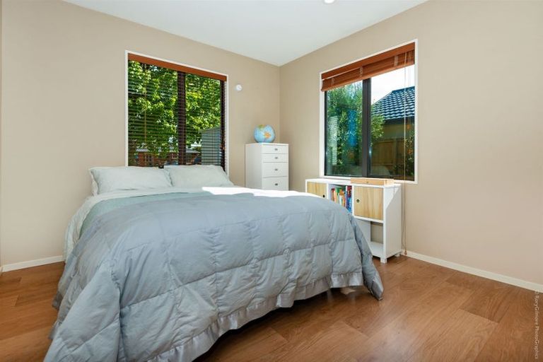 Photo of property in 12 Sheraton Place, Redwood, Christchurch, 8051