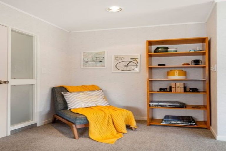 Photo of property in 9/15 Don Street, Papakura, 2110