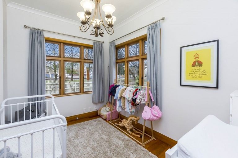 Photo of property in 30 Granville Street, Silverstream, Upper Hutt, 5019