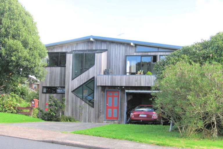 Photo of property in 55 Marellen Drive, Red Beach, 0932