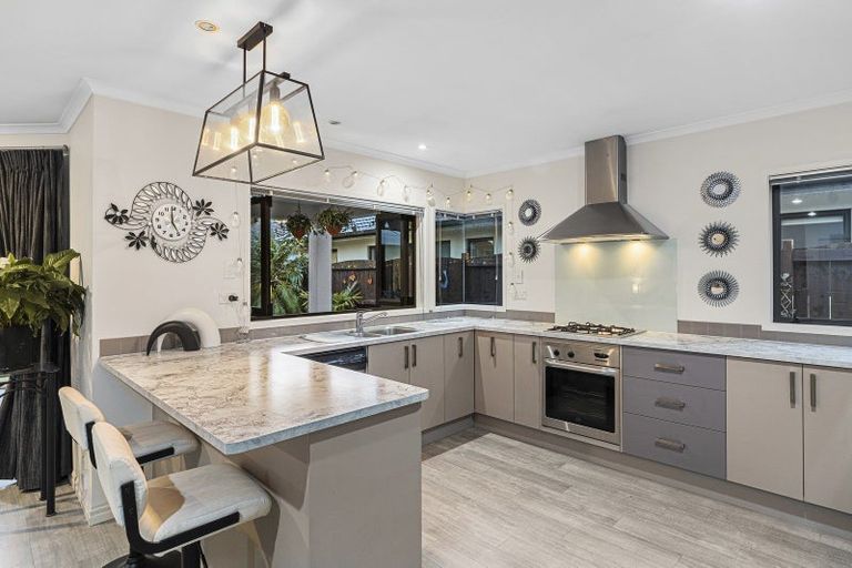 Photo of property in 16 Bermuda Drive, Papamoa Beach, Papamoa, 3118