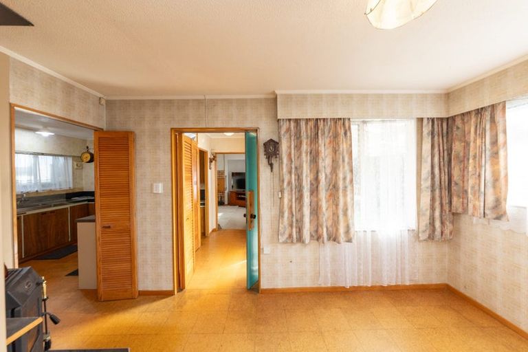 Photo of property in 37 Punga Street, Tangimoana, 4822