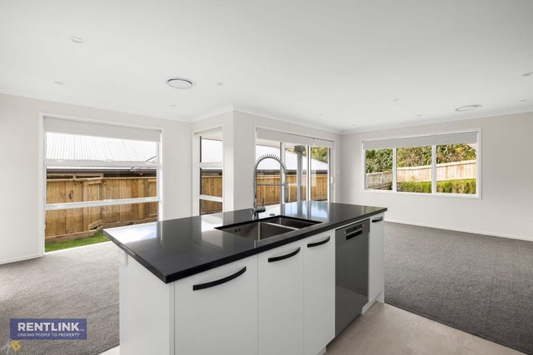 Photo of property in 45 Pakanga Grove, Pyes Pa, Tauranga, 3112