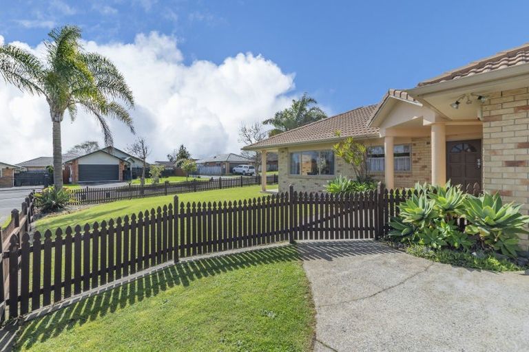 Photo of property in 37 Milson Drive, Papakura, 2110