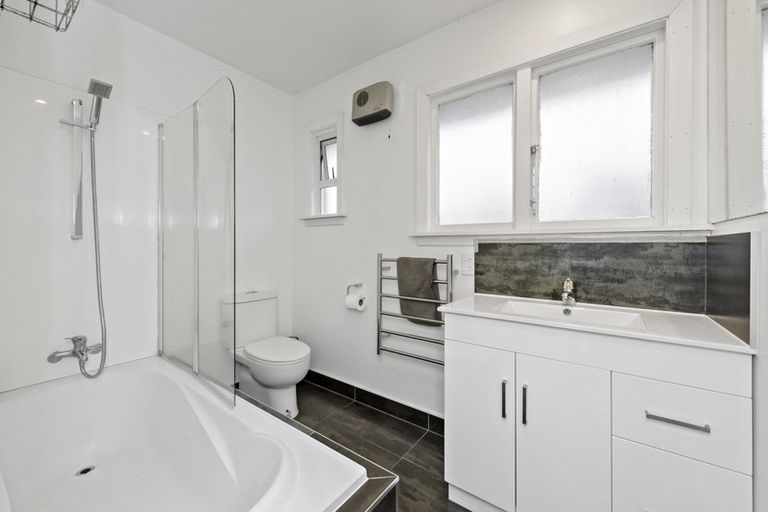 Photo of property in 83 Cotswold Avenue, Bishopdale, Christchurch, 8053