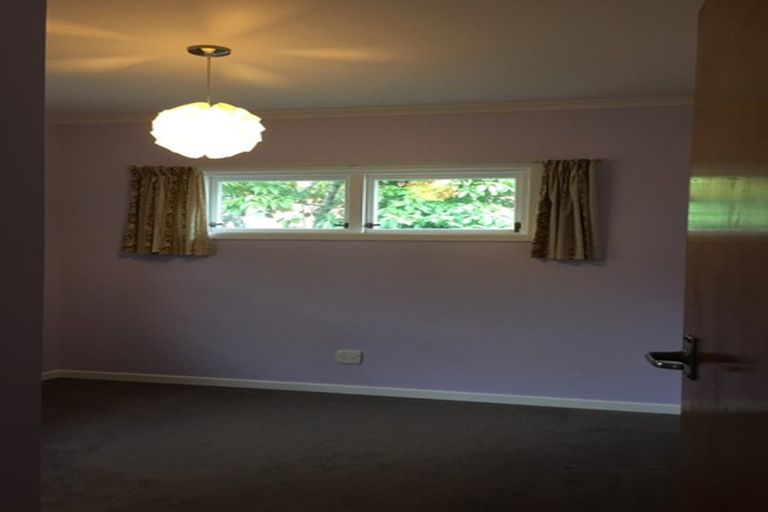 Photo of property in 2 Hatton Street, Karori, Wellington, 6012