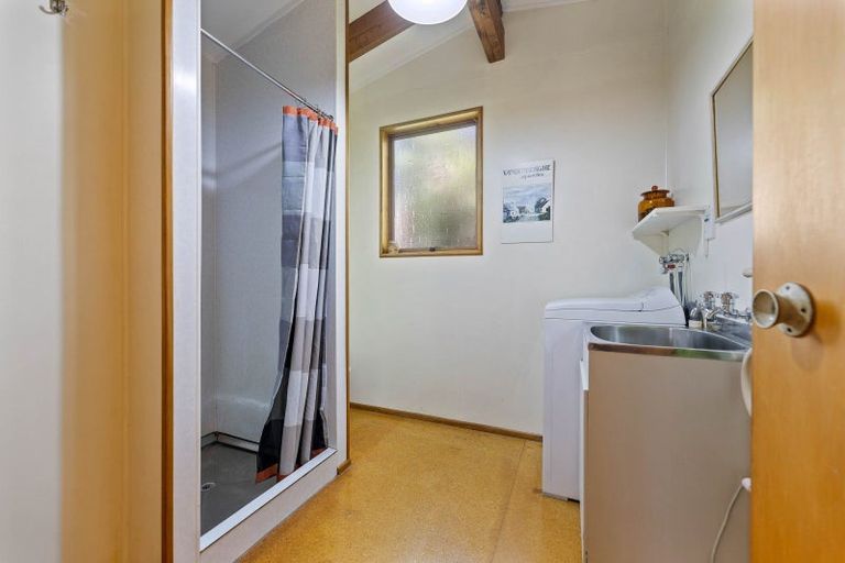 Photo of property in 33 Hauraki Terrace, Pukawa Bay, Turangi, 3381