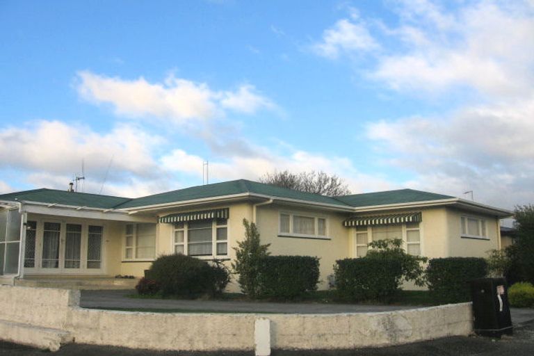 Photo of property in 15 Forbury Avenue, Takaro, Palmerston North, 4412