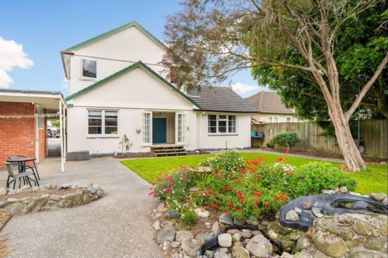 Photo of property in 52 Brentwood Street, Trentham, Upper Hutt, 5018