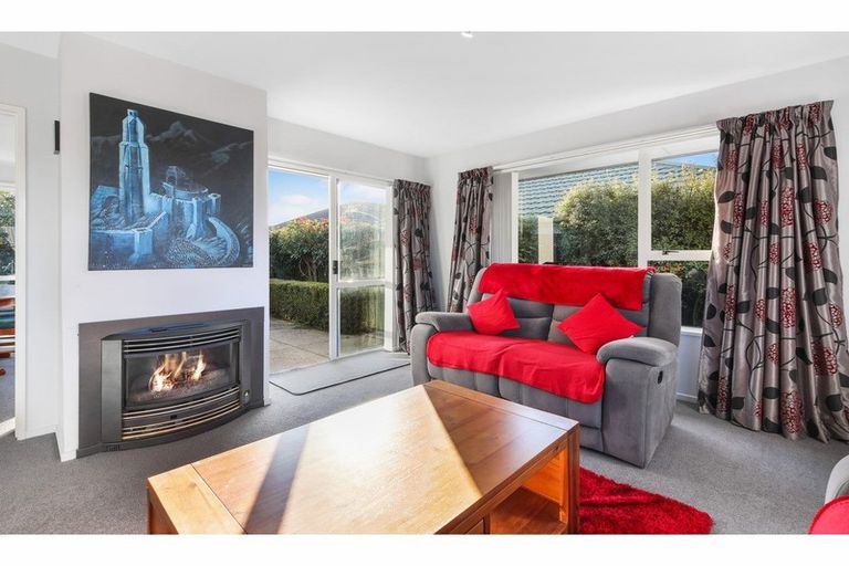 Photo of property in 7 Innisfree Place, Northwood, Christchurch, 8051