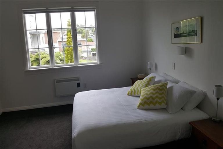 Photo of property in 9 Fillis Street, New Plymouth, 4310