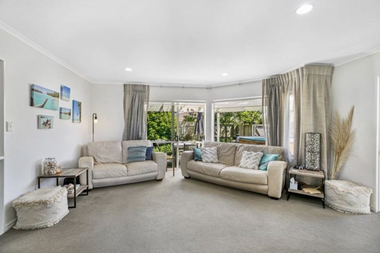 Photo of property in 49 Carlsberg Place, Papamoa Beach, Papamoa, 3118