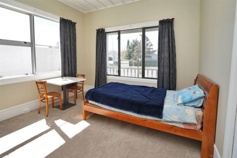 Photo of property in 2 Jolly Street, Frankton, Hamilton, 3204