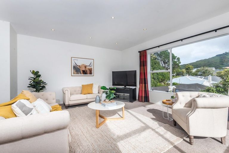 Photo of property in 32a Izard Road, Khandallah, Wellington, 6035