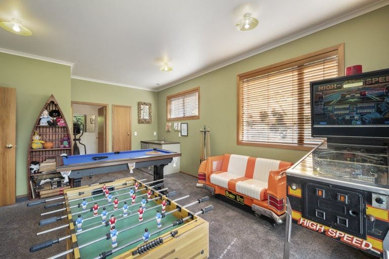 Photo of property in 5 Te Urunga Place, Acacia Bay, Taupo, 3330