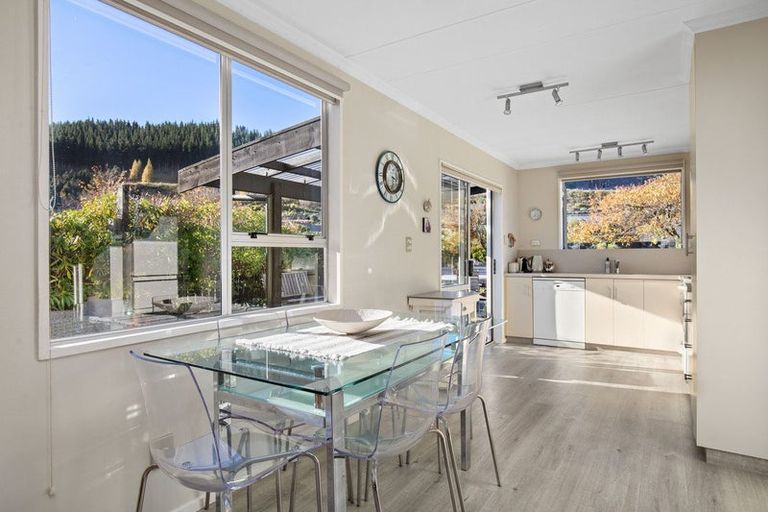 Photo of property in 92 Hazlett Street, Clyde, 9330