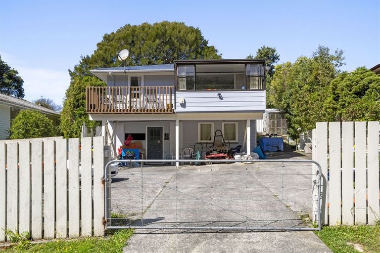 Photo of property in 65 Rangituhi Crescent, Takapuwahia, Porirua, 5022