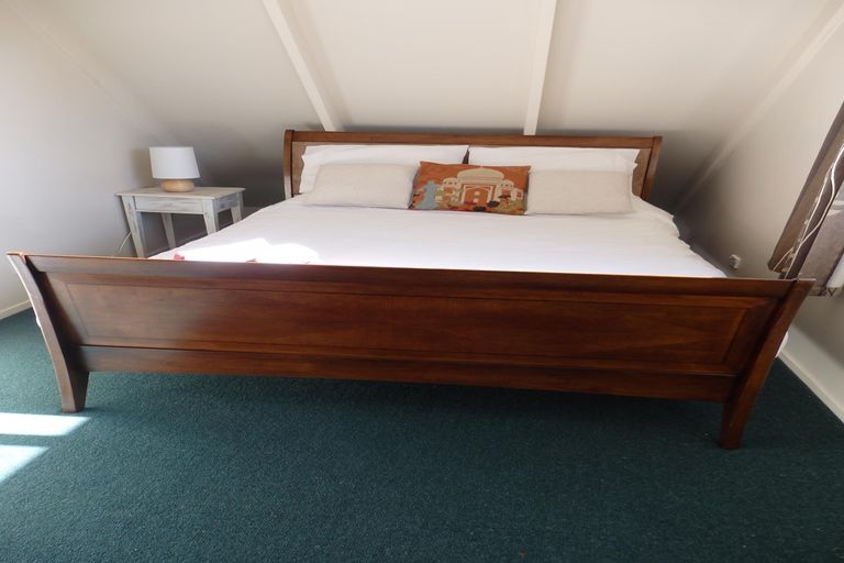 Photo of property in 16 Alpha Street, Cambridge, 3434