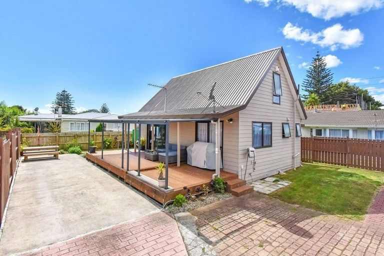 Photo of property in 2/104 Tui Road, Papatoetoe, Auckland, 2025