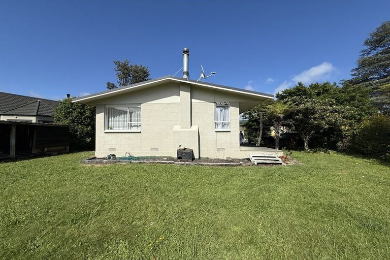 Photo of property in 27 Ranui Street, Waikawa, Picton, 7220