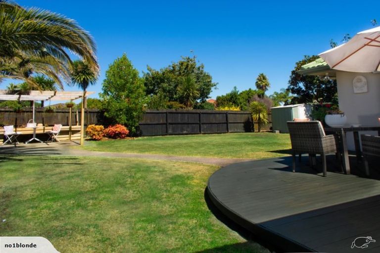 Photo of property in 23 Trossach Place, Wattle Downs, Auckland, 2103