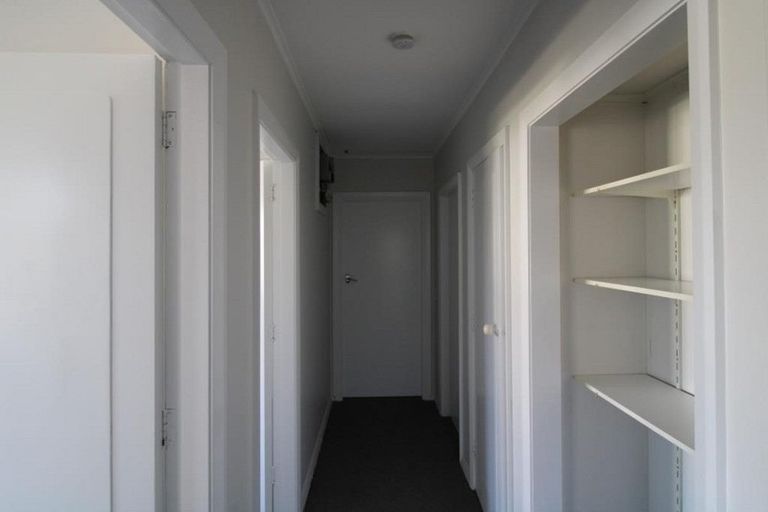 Photo of property in 30 Bateman Avenue, Bryndwr, Christchurch, 8053