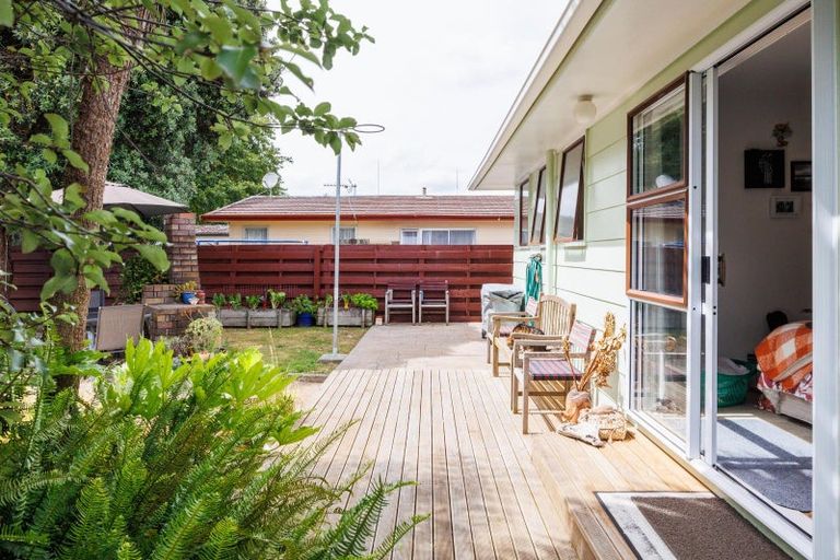 Photo of property in 26 Stillwater Place, Westbrook, Palmerston North, 4412