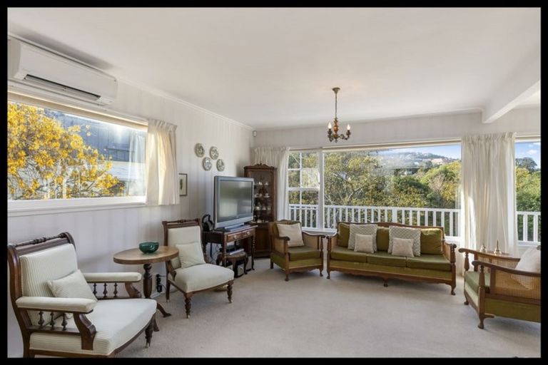 Photo of property in 11 Cockayne Road, Khandallah, Wellington, 6035
