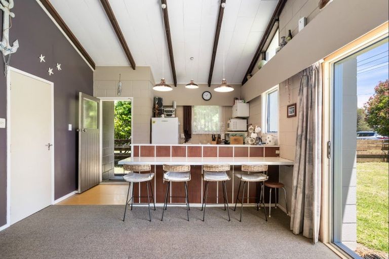 Photo of property in 108 Linton Crescent, Whangamata, 3620