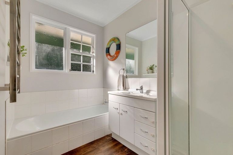 Photo of property in 15 Charthouse Lane, Whitby, Porirua, 5024