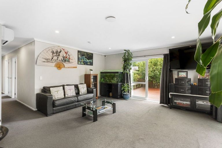 Photo of property in 209a Waddington Drive, Naenae, Lower Hutt, 5011