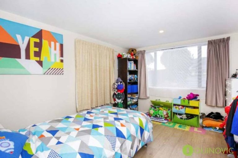 Photo of property in 56 Savoy Road, Glen Eden, Auckland, 0602