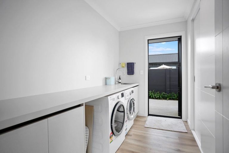 Photo of property in 14 Ruge Court, Cambridge, 3434