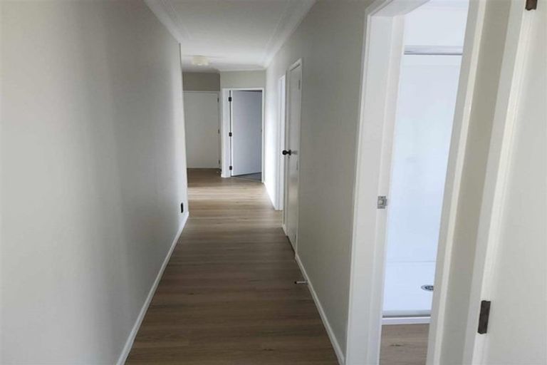 Photo of property in 6b Murray Street, Wallaceville, Upper Hutt, 5018