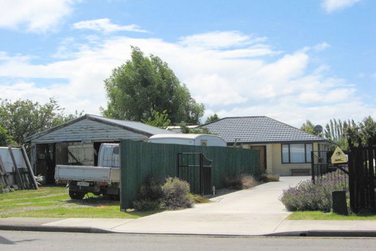 Photo of property in 20 Torlesse Street, Rangiora, 7400