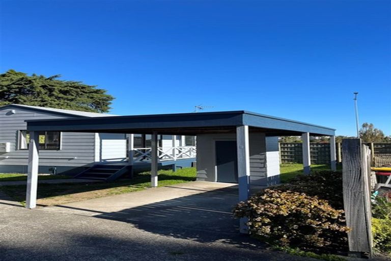 Photo of property in 6/17a Idesia Place, Totara Heights, Auckland, 2105