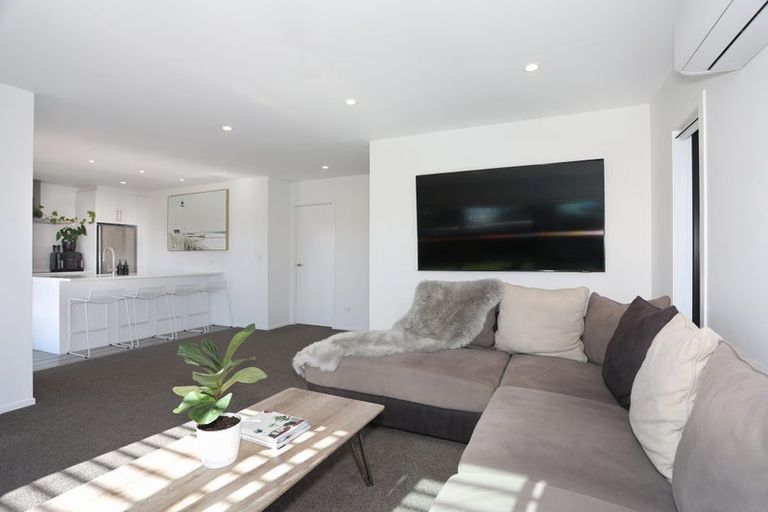 Photo of property in 7b Terrace Street, Marton, 4710